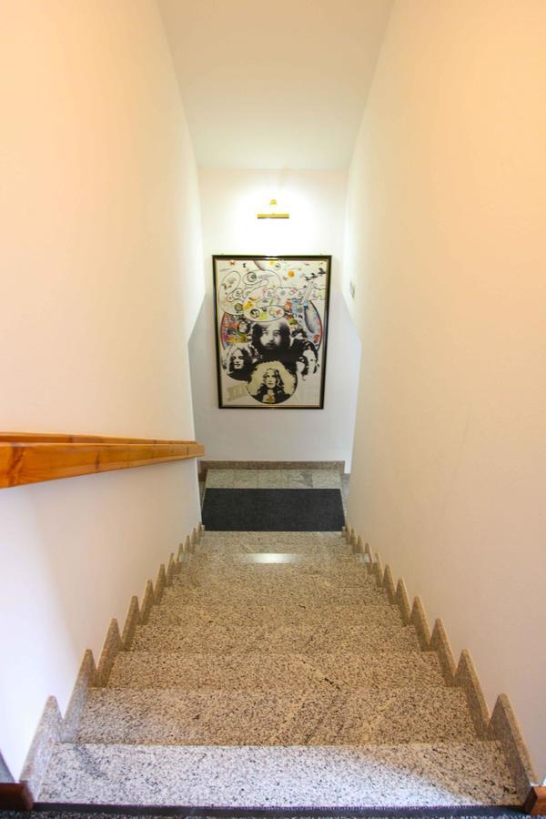 Hard Rock Rooms For Two Livno Exterior photo